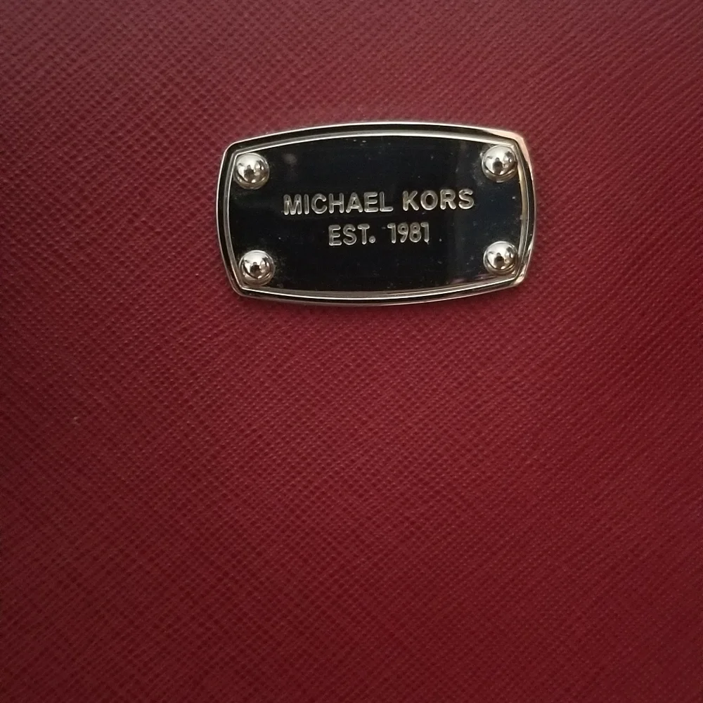 Michael kors purse - Picture 2 of 5